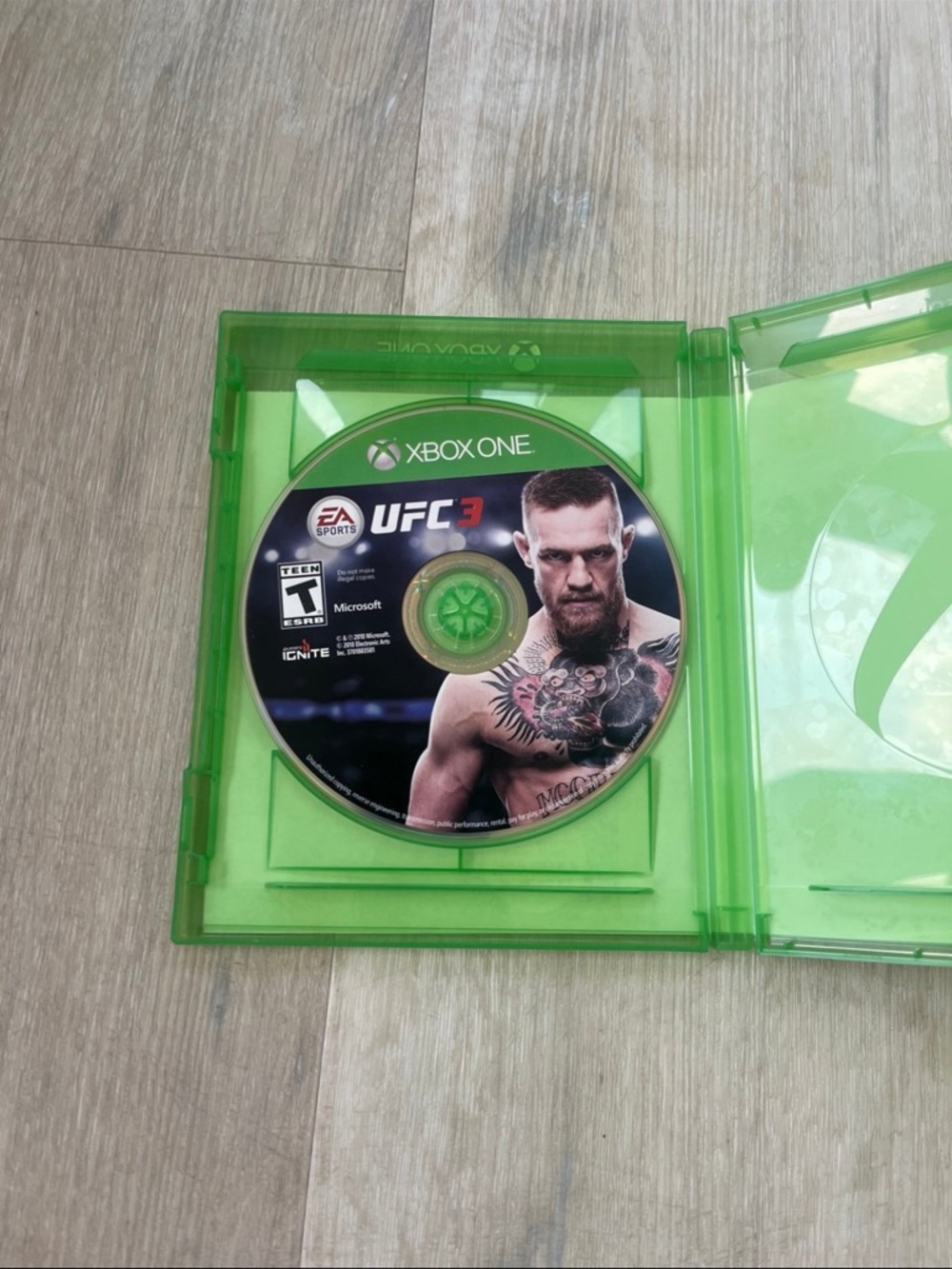 Microsoft Xbox One UFC 3 Disc with Green Case